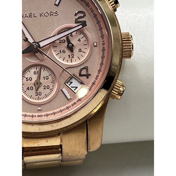 Michael Kors Runway Chronograph Rose Gold Stainless Steel Womens Watch MK5128 - Picture 4 of 14